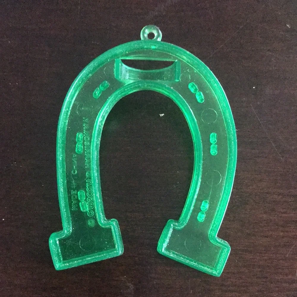Amscan Vintage Green St. Patrick’s Day Lot 4 Cookie Cutters and Metal Shamrock
